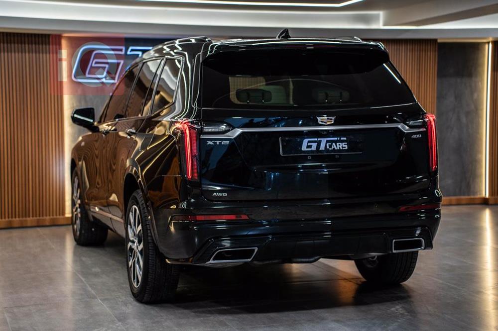 کادیلاک XT6